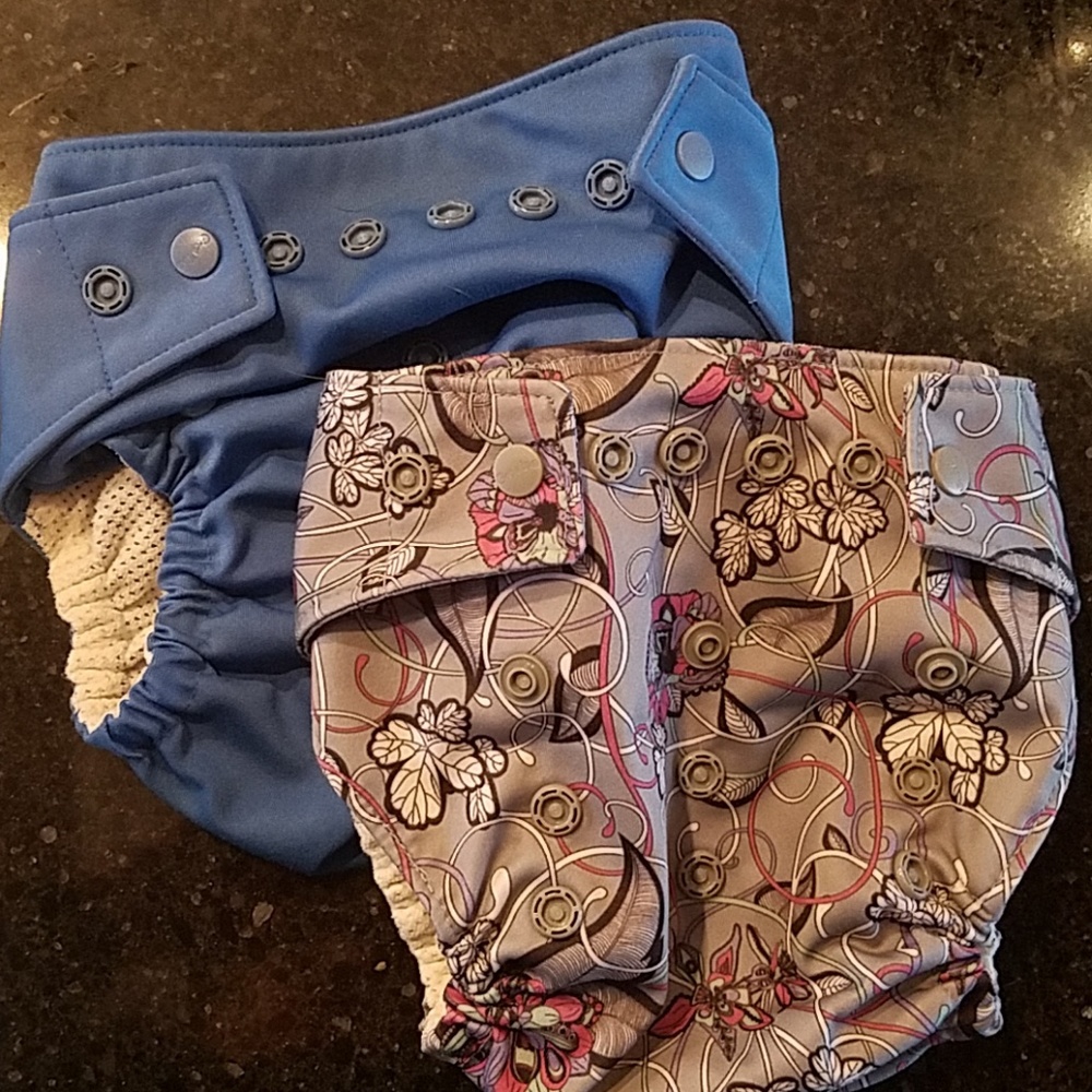 3 Grovia covers with 6 inserts